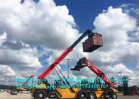 Κίτρινος Forklift εξοπλισμών χειρισμού λιμένων στοιβαχτής προσιτότητας με τη μηχανή diesel της Cummins VOLVO