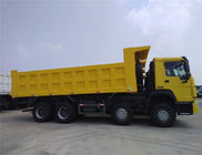 Κίτρινο φορτηγό απορρίψεων 2 χρώματος SINOTRUK 6x4 ευρο- βαρέων καθηκόντων με τη δεξαμενή καυσίμων 400L
