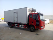 Άσπρο/κόκκινο χρώμα 6.8m κατεψυγμένο 4X2 φορτηγό FAW με 5800mm Wheelbase