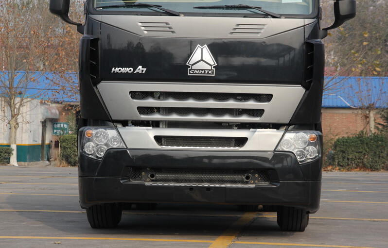 Φ430 βαρέων καθηκόντων ρυμουλκό φορτηγών συμπλεκτών, φορτηγό 6X4 τρακτέρ υψηλής ταχύτητας HOWO