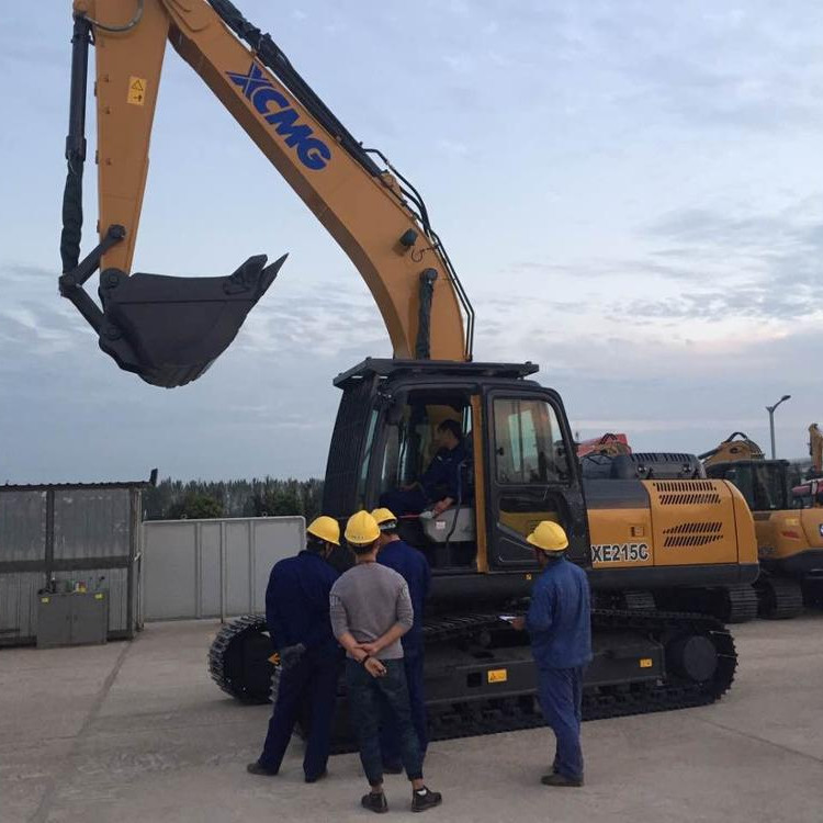 0.8-1m3 βαρύς γήινος εξοπλισμός σκαψίματος, εκσκαφείς πωλήσεων κατασκευής XE215C