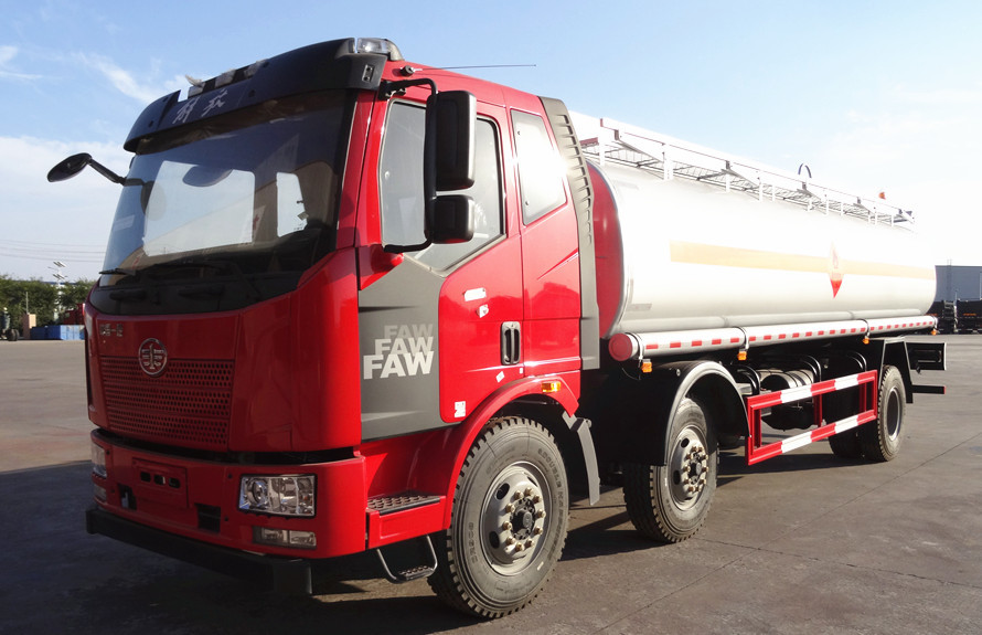 20T φορτηγό βυτιοφόρων αργού πετρελαίου diesel 6×4 JIEFANG FAW 223hp 20CBM/βυτιοφόρο παράδοσης καυσίμων