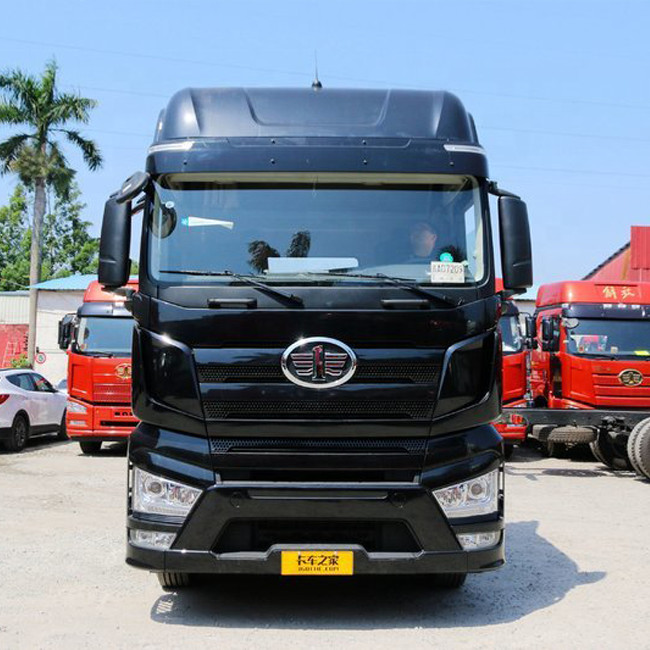 φορτηγό ρυμουλκών τρακτέρ 6x4 500hp με τη μηχανή Xichai CA6DM3-50E5 και τη ρόδα 12R22.5