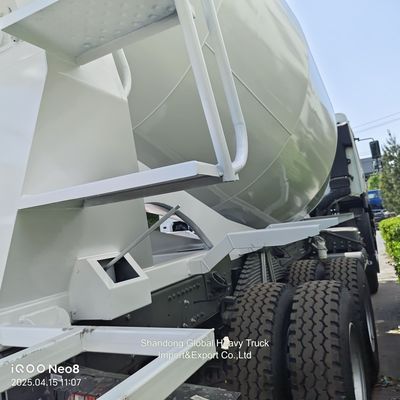 HOWO Mixer Truck με κινητήρα 371HP 6X4 Drive Mode και χωρητικότητα 8-9cbm για αποτελεσματική ανάμειξη σκυροδέματος