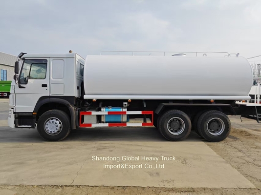 Ντίζελ κινητήρας Sinotruck HOWO 6X4 336HP HOWO 10 Ελαστικά 20000 λίτρα Σπρινκλέρ