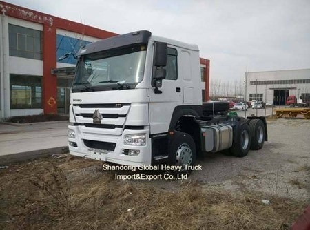 Κινέζικη διάσημη μάρκα Sinotruk HOWO βαρύ φορτηγό HOWO 6*4 τρακτέρ φορτηγό με 410 HP
