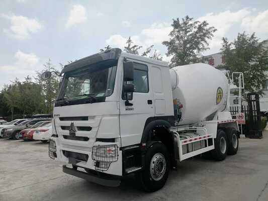Καλή τιμή Sinotruk HOWO 10cbm/6*4/Σχεδιαστική ανάμειξη/οχήματα/7000λίτρα Κινητό τσιμέντο/φορτηγό ανάμειξης σκυροδέματος