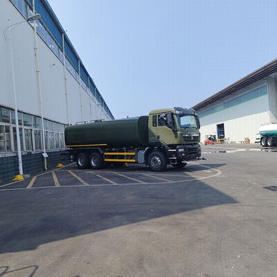 Φορτηγό HOWO TX 6×4 με ωφέλιμο φορτίο 20 Τ για καταστολή σκόνης δρόμου και δημοτικό καθαρισμό