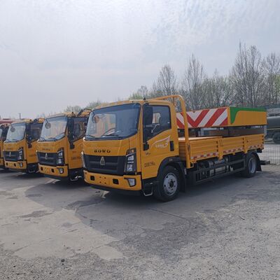 HOWO 4×2 Truck Crash Cushion με υψηλής απόδοσης απορρόφηση ενέργειας και μοντελοποιημένο σχεδιασμό αντικατάστασης για την οδική ασφάλεια