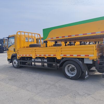 HOWO 4×2 Truck Crash Cushion με υψηλής απόδοσης απορρόφηση ενέργειας και μοντελοποιημένο σχεδιασμό αντικατάστασης για την οδική ασφάλεια