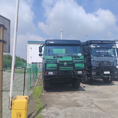 HOWO 6×4 φορτηγό δεξαμενής νερού με χωρητικότητα 20.000 λίτρων, κινητήρα 371 ίππων και δεξαμενή από ανθρακούχο χάλυβα για καθαρισμό δρόμων και καταστολή σκόνης