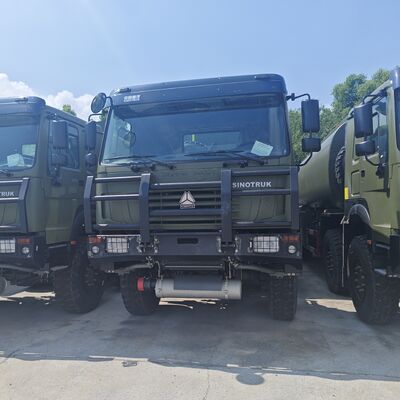 HOWO 8×8 45.000L Fuel Tank Truck με κινητήρα 371HP και τετρακίνηση 8×8 για μεταφορά καυσίμου βαρέως τύπου