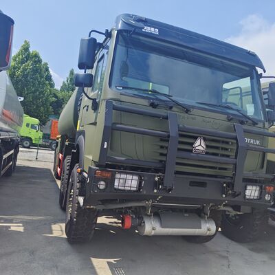 HOWO 8×8 45.000L Fuel Tank Truck με κινητήρα 371HP και τετρακίνηση 8×8 για μεταφορά καυσίμου βαρέως τύπου