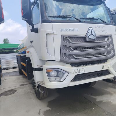 HOWO NX 6×4 CNG Tank Fuel Truck με κινητήρα 400HP και χωρητικότητα 30.000L για τη μεταφορά ντίζελ και βενζίνης
