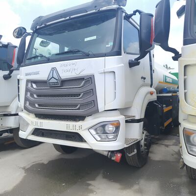 HOWO NX 6×4 CNG Tank Fuel Truck με κινητήρα 400HP και χωρητικότητα 30.000L για τη μεταφορά ντίζελ και βενζίνης