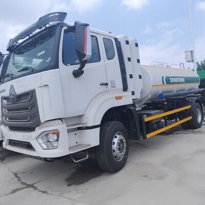 HOWO NX 6×4 CNG Tank Fuel Truck με κινητήρα 400HP και ωφέλιμο φορτίο 20T για τη μεταφορά ντίζελ και βενζίνης