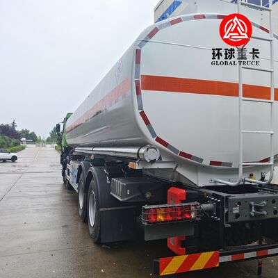 HOWO NX 8x4 30000L φορτηγό δεξαμενόπλοιου καυσίμου βαρύ φορτηγό ντίζελ για την αγορά της Μοζαμβίκης