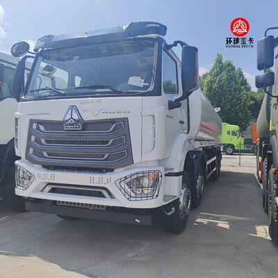HOWO NX 8x4 30000L φορτηγό δεξαμενών καυσίμου βαρύ φορτίο ντίζελ φορτηγό Bowser για την μεταφορά καυσίμου στην Κένυα
