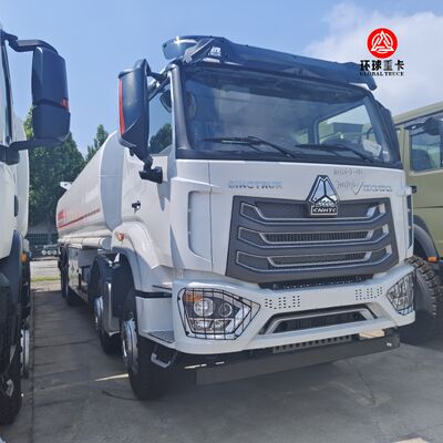 HOWO NX 8x4 30000L Βυτιοφόρο Καυσίμων Βαρύ Πετρελαιοφόρο Φορτηγό για Εξόρυξη και Διανομή Καυσίμων στη Ζάμπια