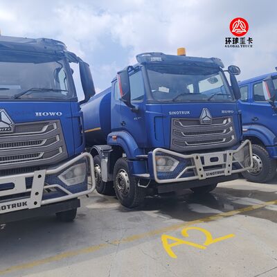 HOWO NX 8x4 30000L φορτηγό δεξαμενών καυσίμου βαρύ φορτίο πετρελαίου ντίζελ φορτηγό δεξαμενών πετρελαίου για την αγορά της Αφρικής