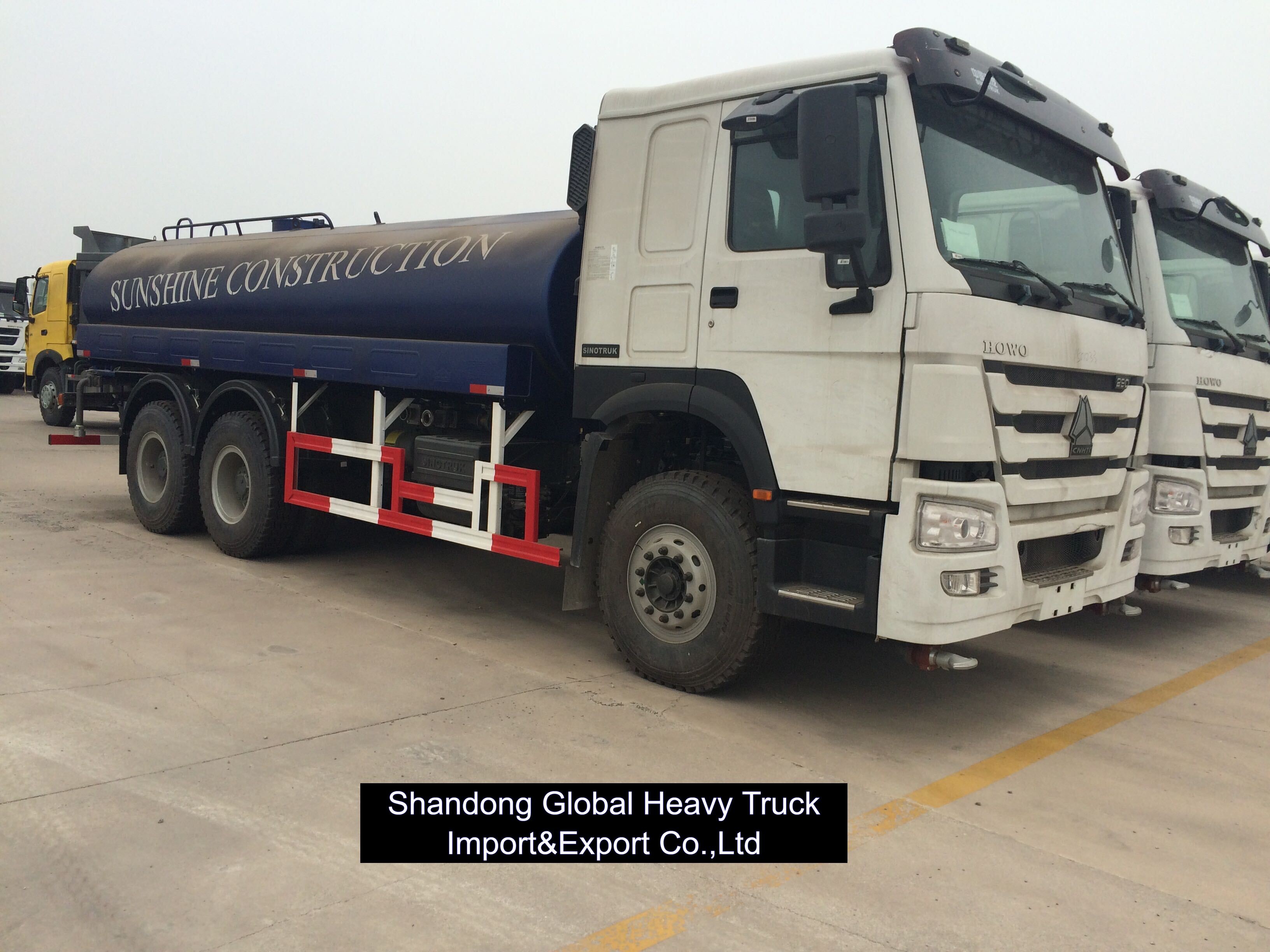 Sinotruk HOWO 4X2 6X4 6 τροχούς 10 τροχούς 5000 λίτρα 10000 λίτρα 20000 λίτρα Ρίξε νερό Bowser Truck Water Truck Tanker Truck