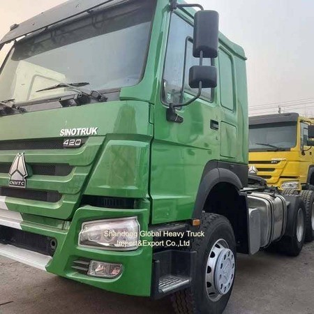 371HP και 420HP Sinotruck HOWO A7 6X4 Τρακτέρ φορτηγό με 12.00R20 ελαστικά για βαριά μεταφορά