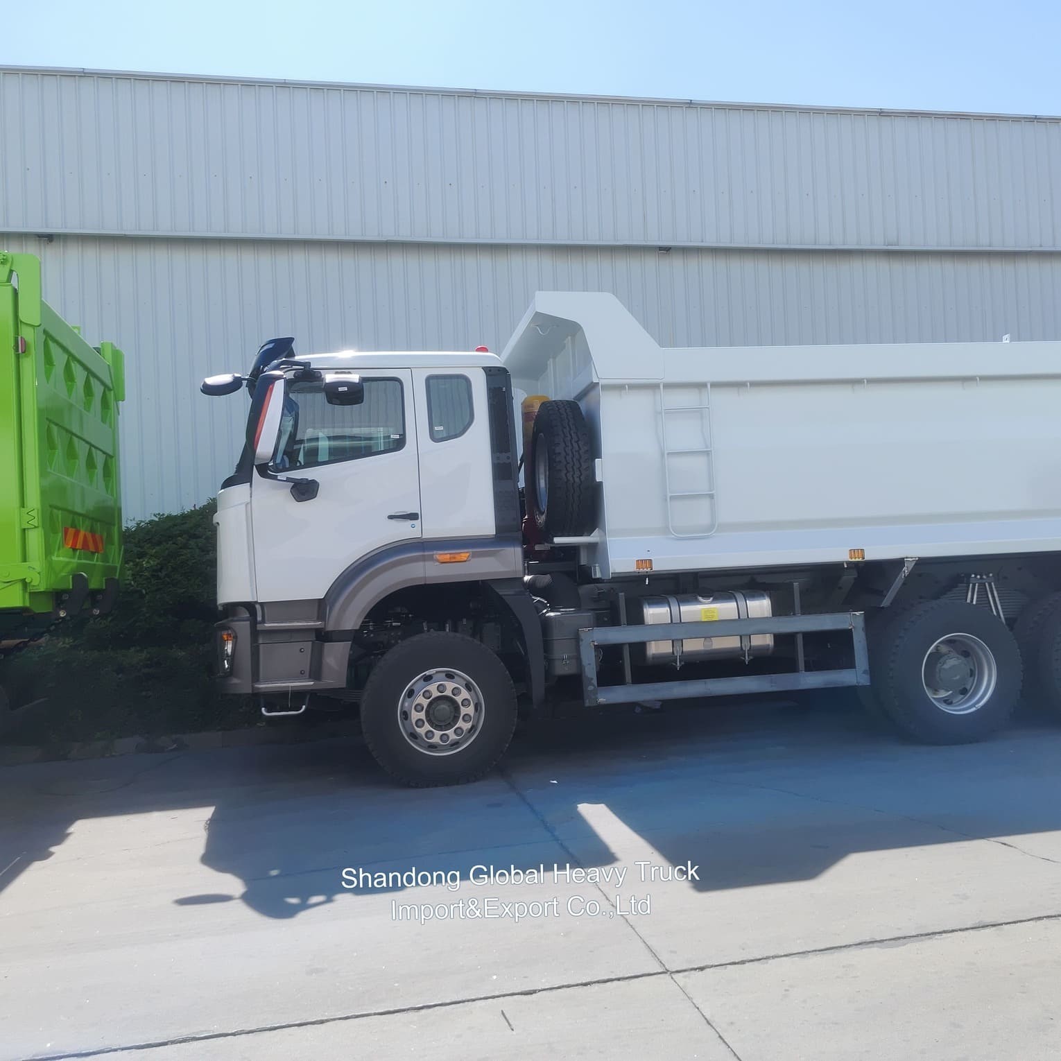 Τρακ Shacman 336hp/380hp/400hp/430hp Τρακ