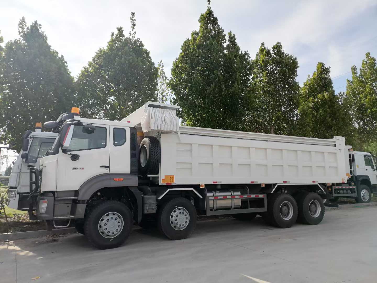 Sinotruk HOWO Nx Hohan 371HP 8x4 Drive 40 τόνων χωρητικότητα βαρύ φορτηγό