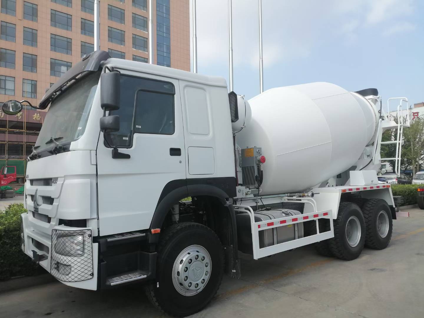 Sinotruk HOWO 8×4 12CBM Concrete Mixer Truck με κινητήρα 371HP για βαρέως τύπου κατασκευές