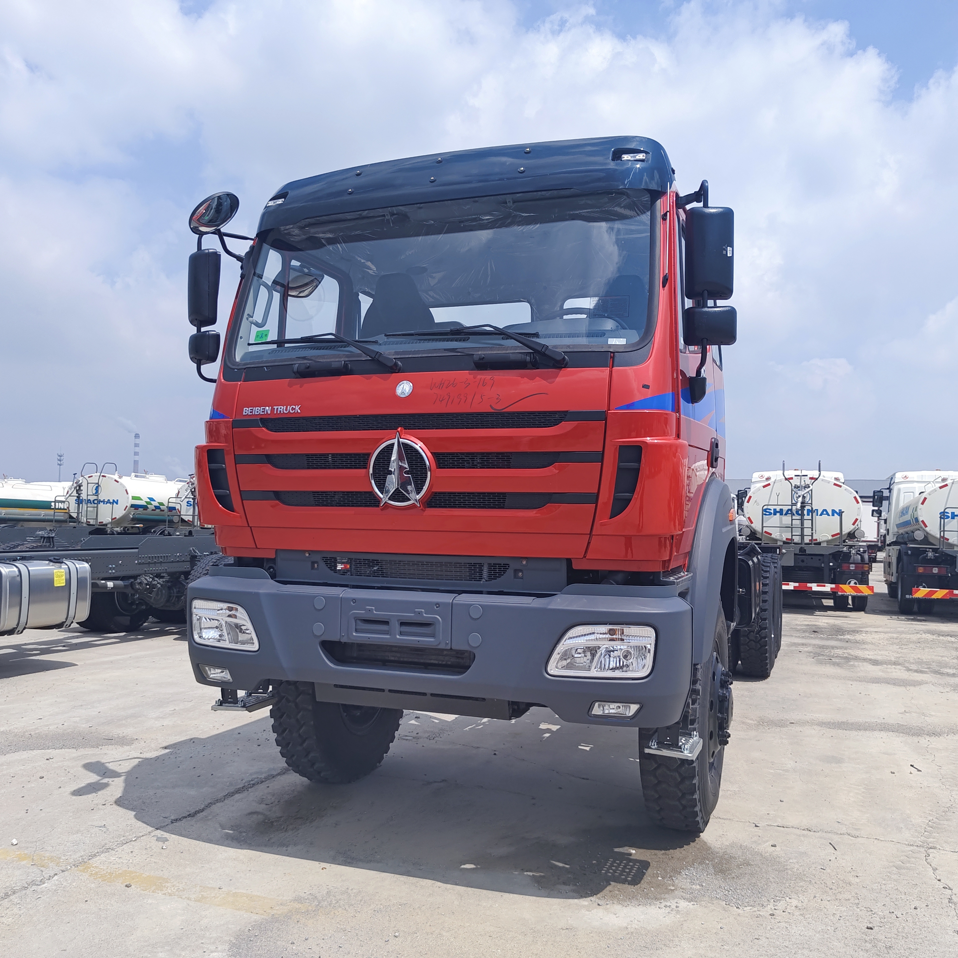 BEIBEN 2638 6×6 βαρύς φορτίου ορυχείο Dump Truck με 380HP WEICHAI κινητήρα και 30-35 τόνων ωφέλιμο φορτίο για την ορυχεία εκτός δρόμου