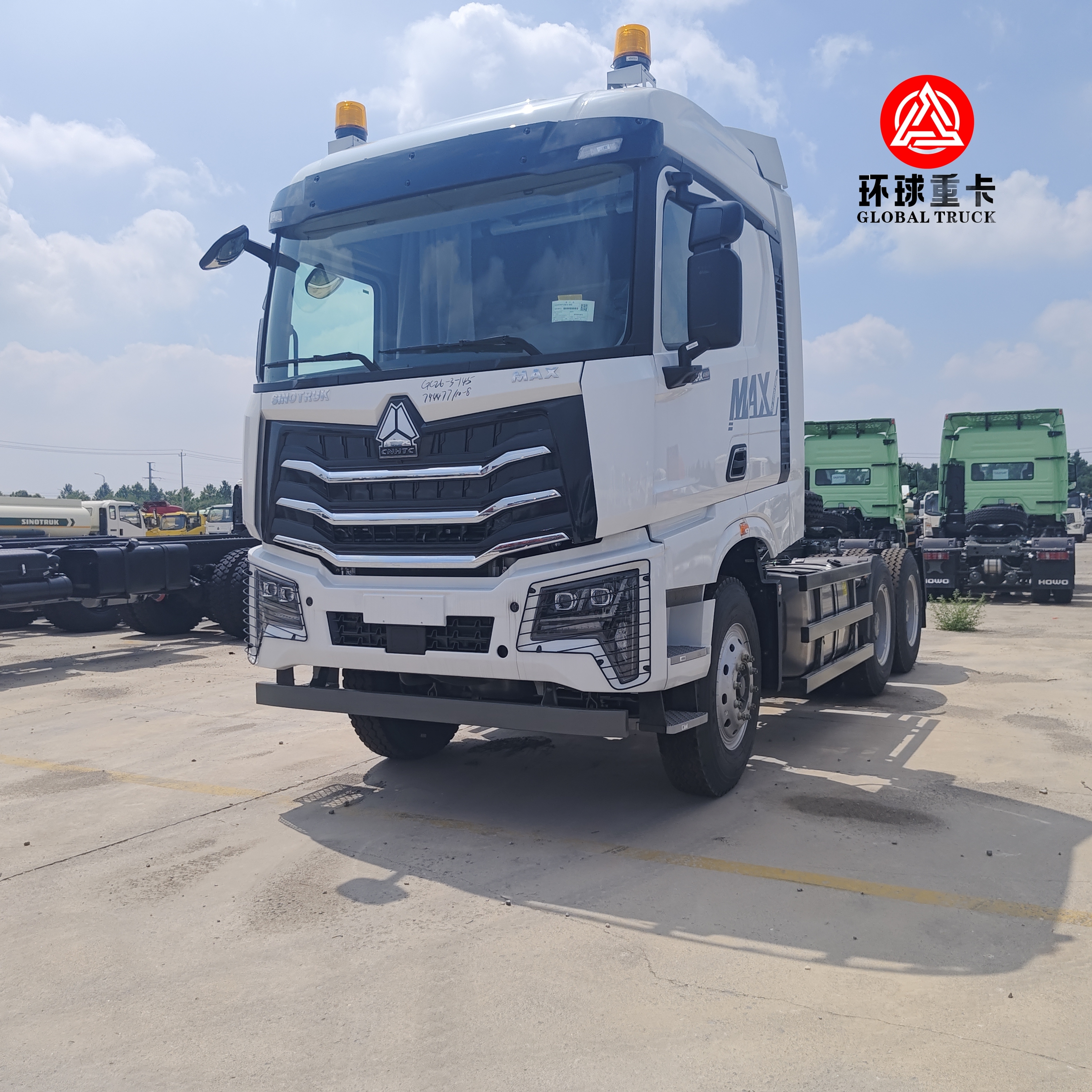Νέο Sinotruk HOWO NX 6x4 371HP Ντίζελ Τρακτέρ Κεφαλή Φορτηγό Πρωτοκινητήρα για Μεταφορά ημιρυμουλκούμενων